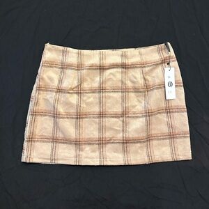 NWT Plaid Tan Skirt